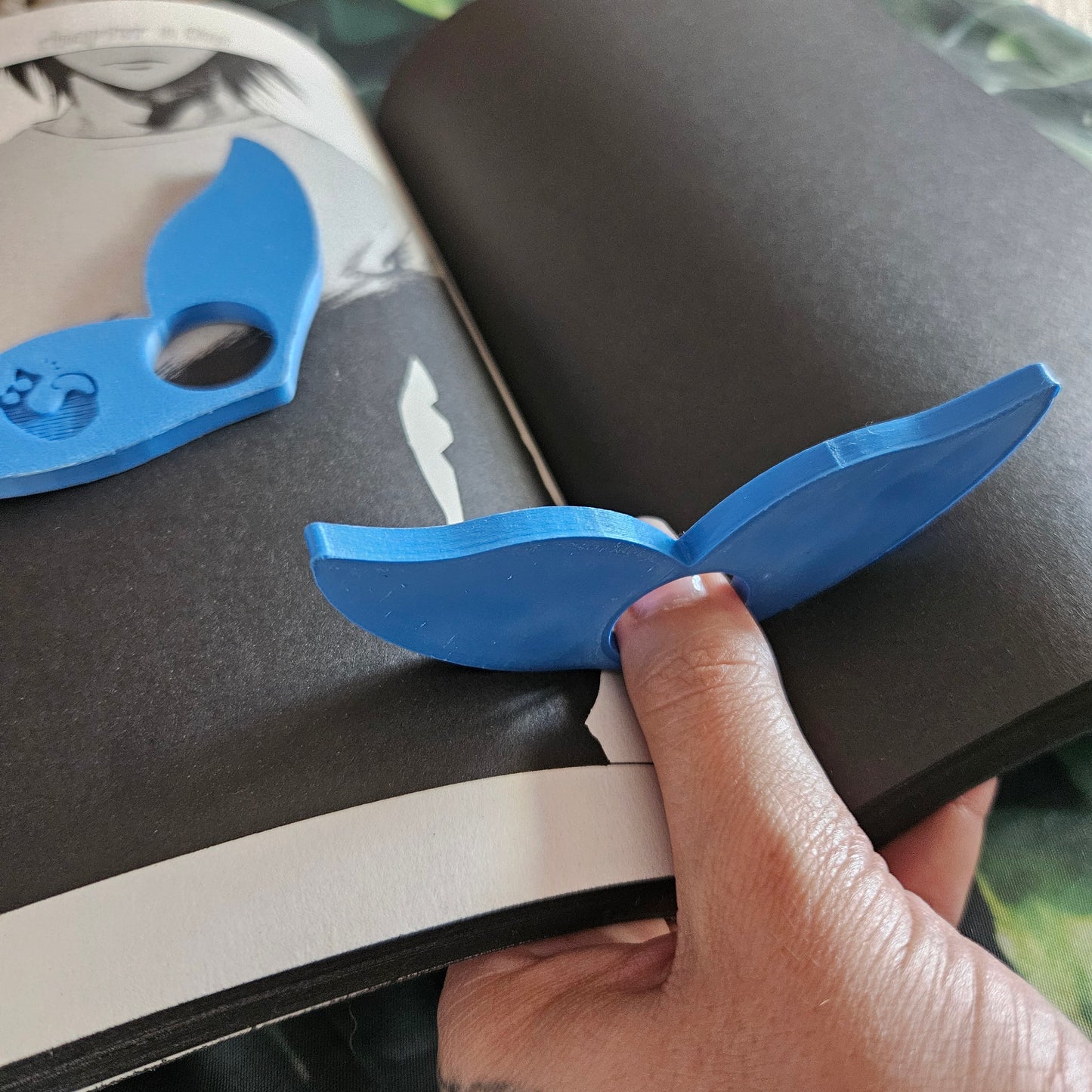 Whale Tail Page Holder